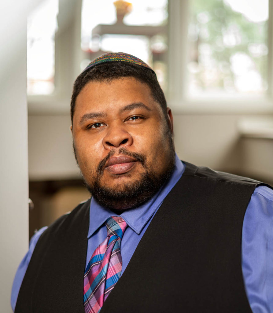 Michael Twitty, “Beyond ‘Slave Food’: Re-Organizing the Perceptions and Potential of African American Foodways”