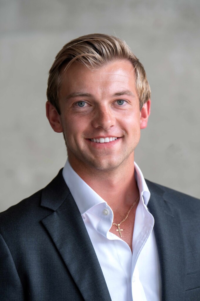 headshot of Gordon Cooke